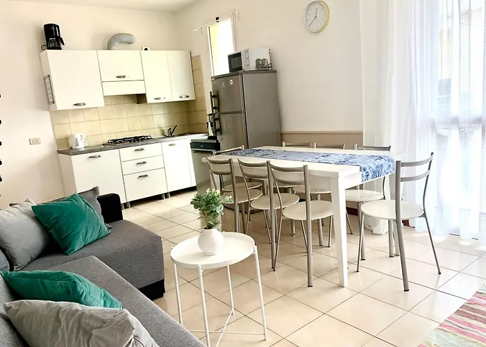 Apartment Caorle De Lux 3Min From The Beach, Swimming Pool, Parking