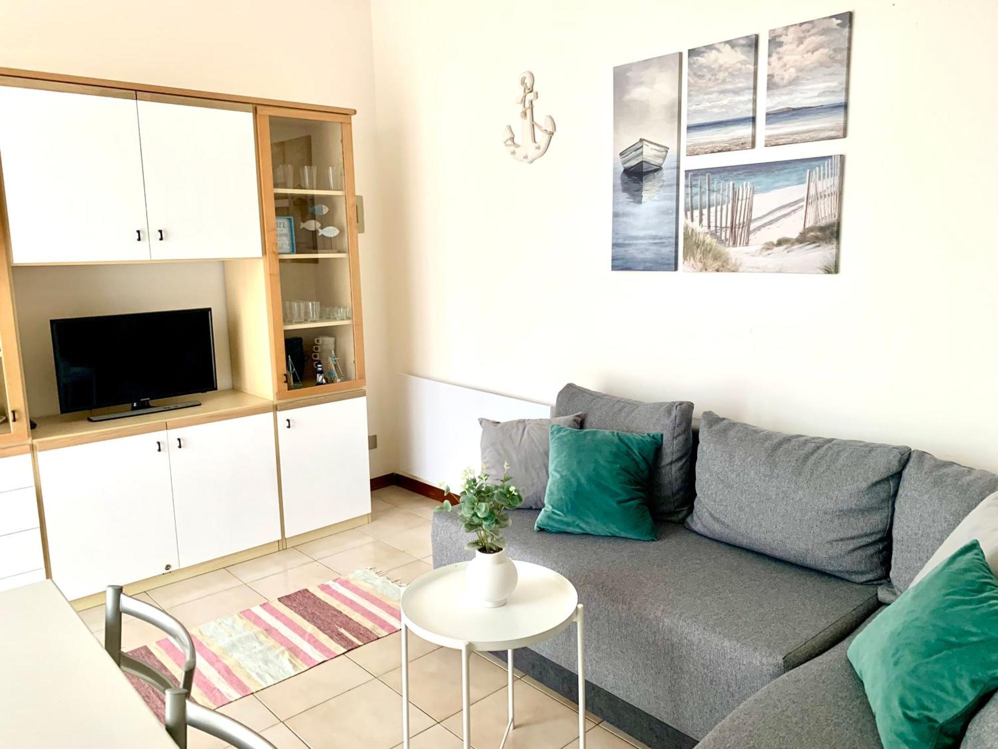 Apartment De Lux 3min From The Beach, Swimming Pool, Parking